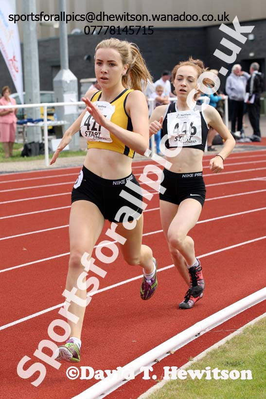 Womens under-17s 800 metres, Northern Under-13s, U-15s and 17s Championships. Photo: David T. Hewitson/Sports for All Pics